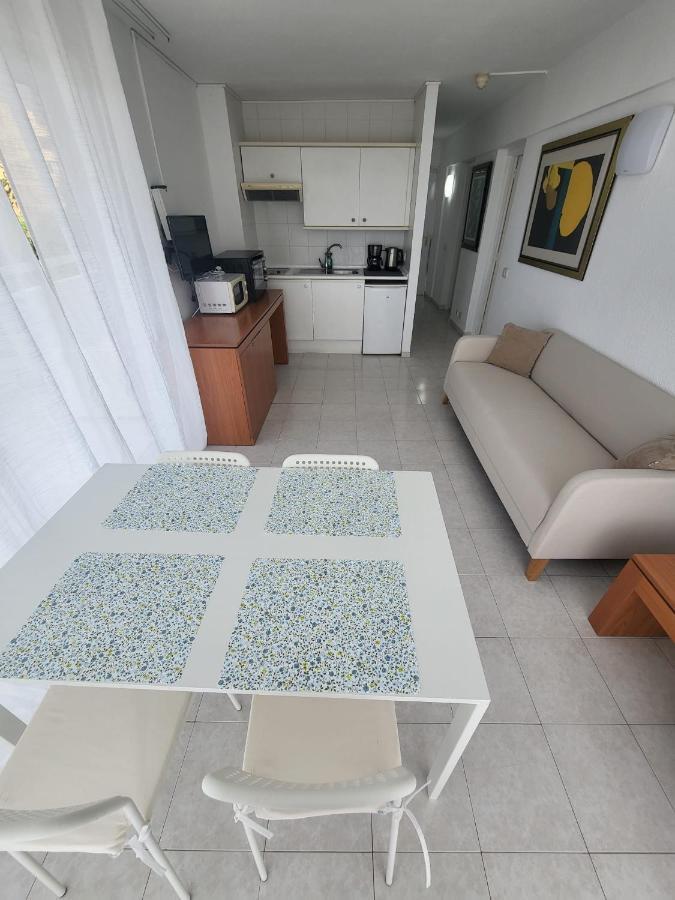 Cozy Apartment Near The Beach Playa de las Americas  Exterior photo